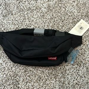 Levi’s fanny pack black